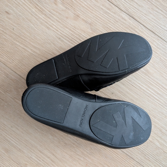 Women's Black Loafers - Picture 2 of 4